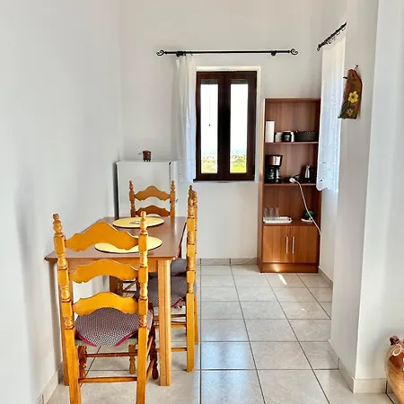 Althaea * Monemvasziá